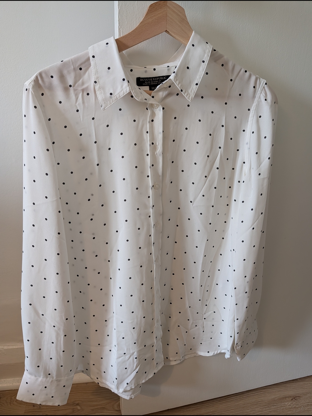 Banana Republic White Polka Dot Button-Up Blouse